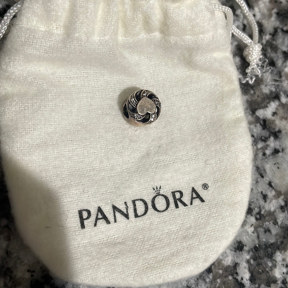 Pandora Heart Charm - Picture 2 of 3